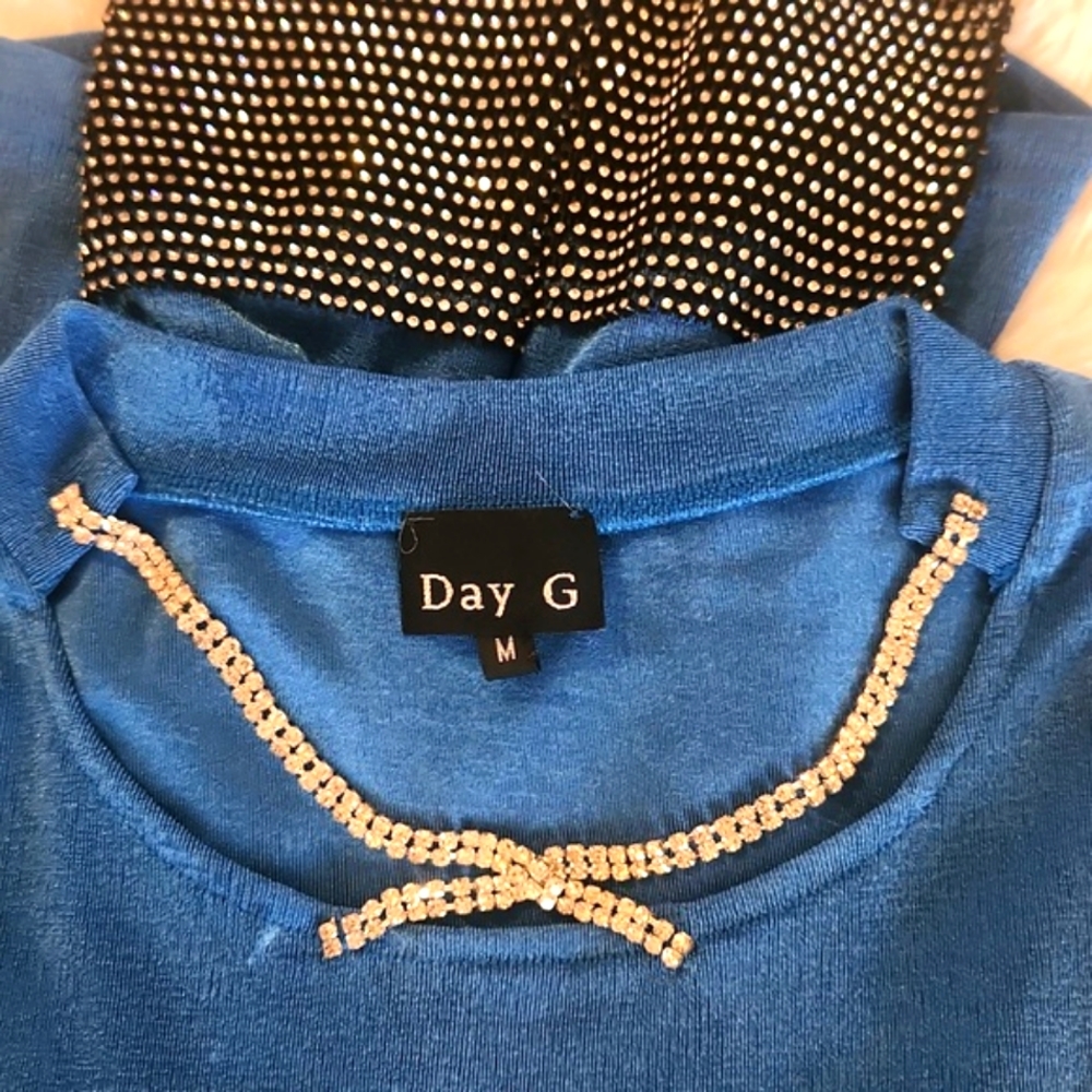DAY G Blue Top With Rhinestones ๐๐ - Picture 7 of 13